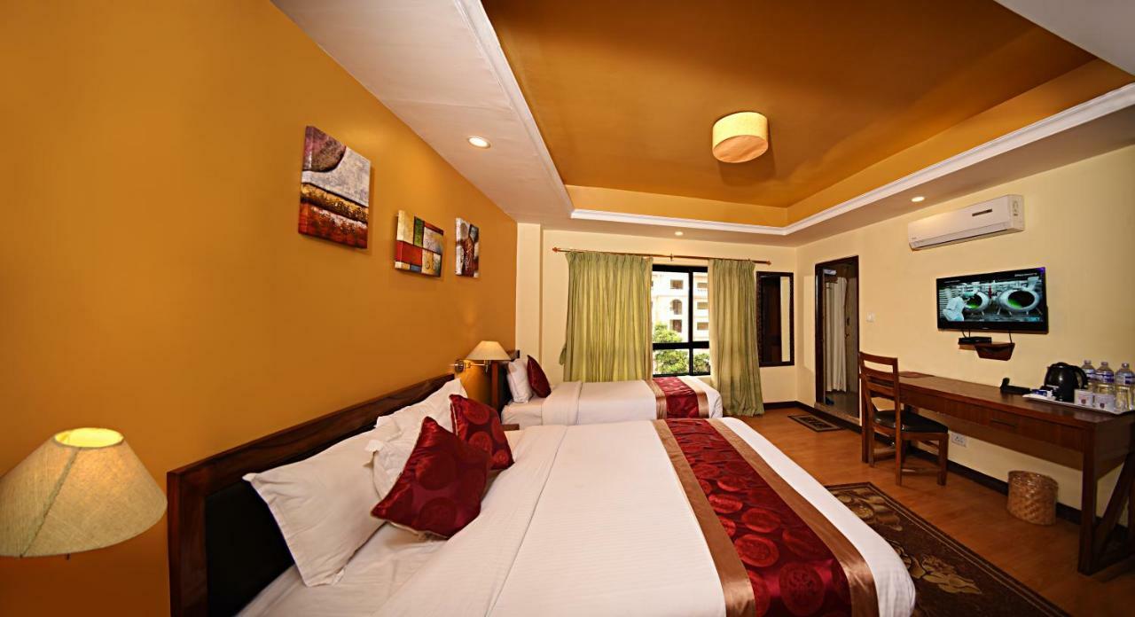 Dom Himalaya Hotel Kathmandu Exterior foto