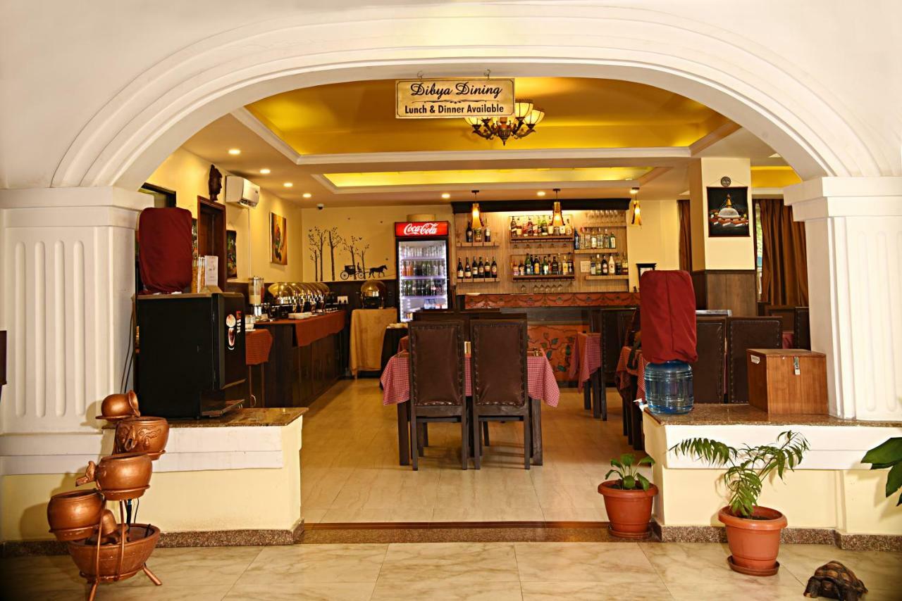 Dom Himalaya Hotel Kathmandu Exterior foto