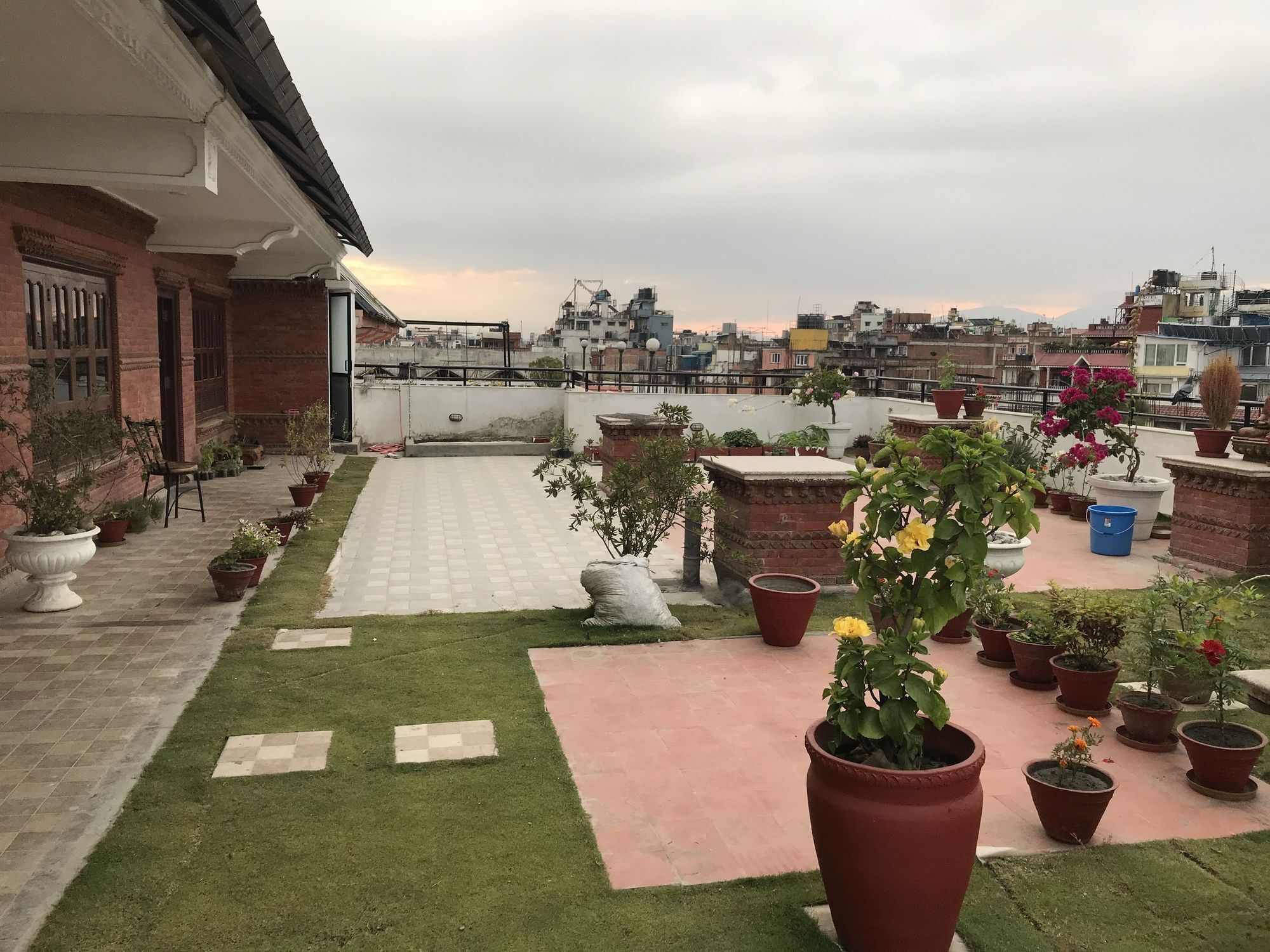 Dom Himalaya Hotel Kathmandu Exterior foto