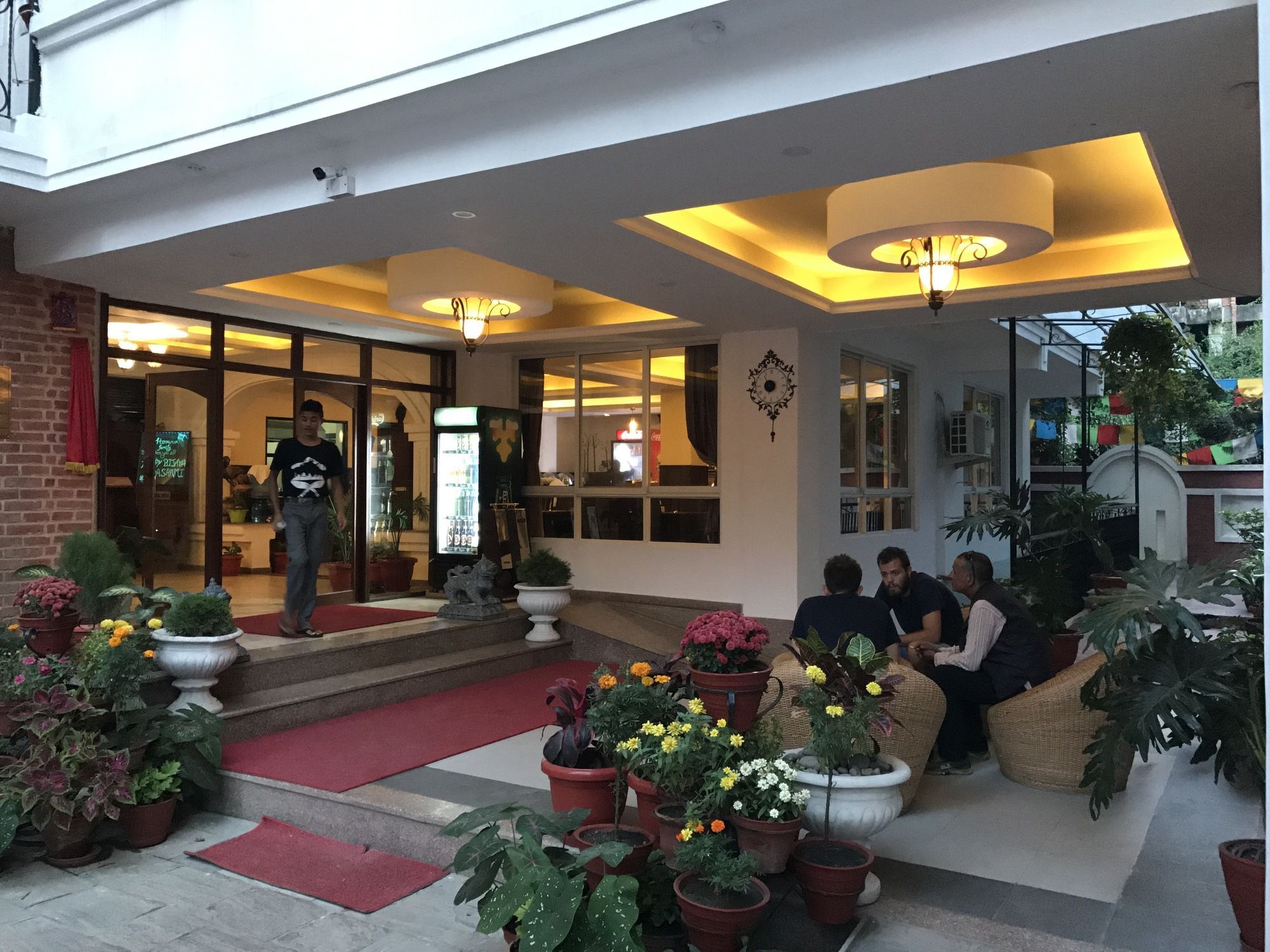 Dom Himalaya Hotel Kathmandu Exterior foto
